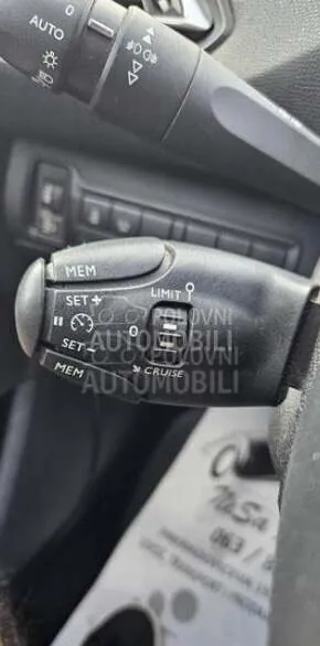 Peugeot 308 2015 photo 3