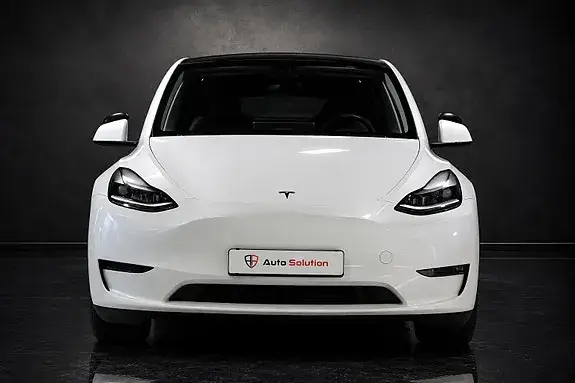 Tesla Model Y 2023 photo 3