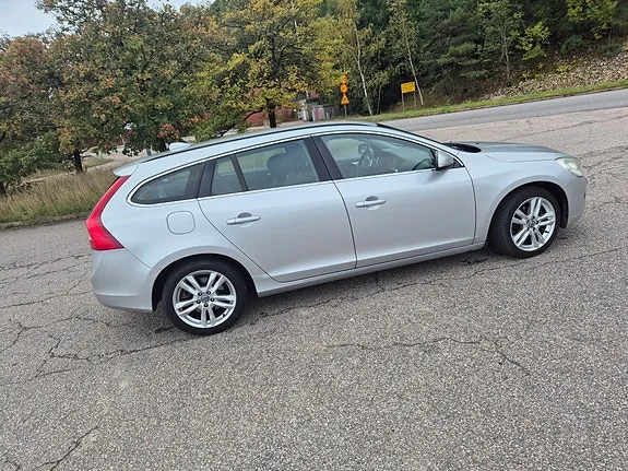 Volvo V60 2013 photo 3