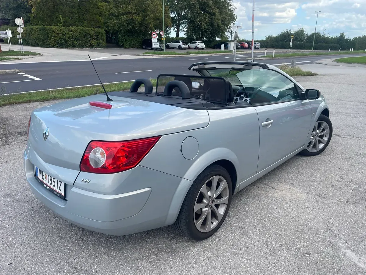 Renault Megane 2004 photo 3