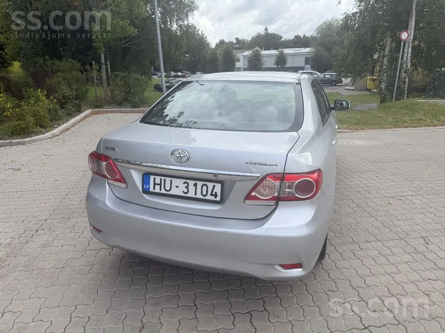 Toyota Corolla 2011 photo 2