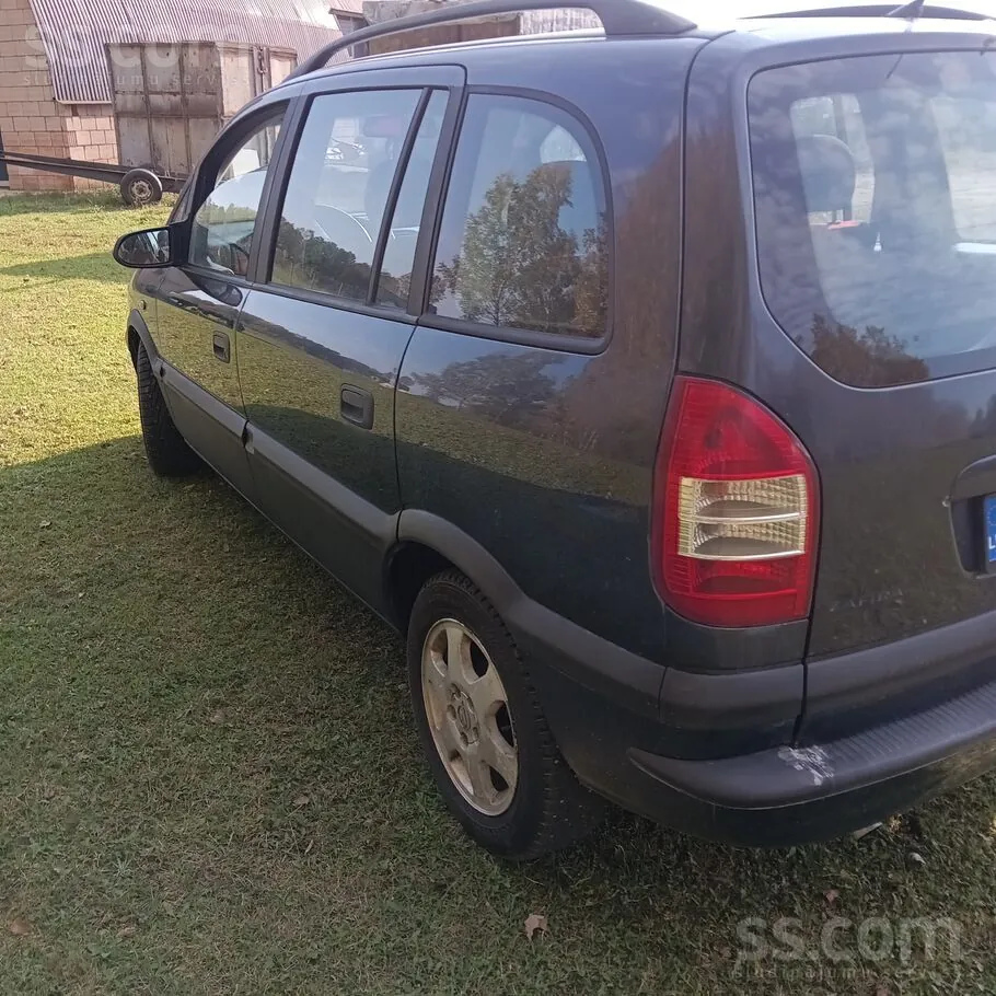 Opel Zafira 2003 photo 2