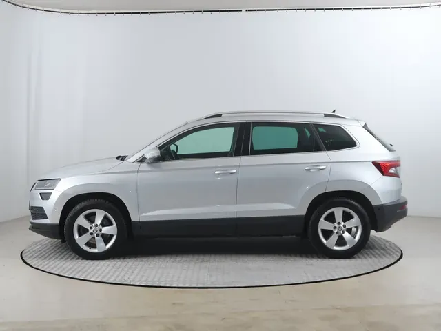 Skoda Karoq 2022 photo 2
