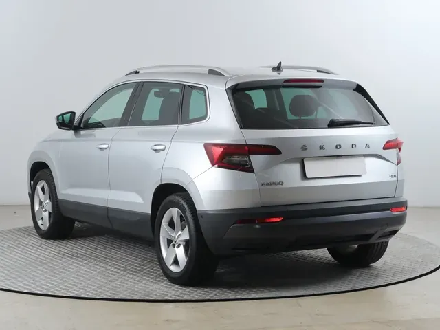 Skoda Karoq 2022 photo 3