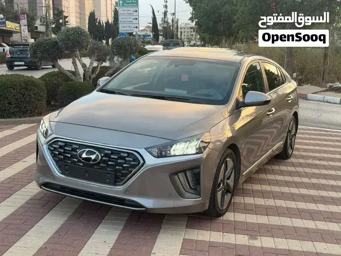Hyundai Ioniq
