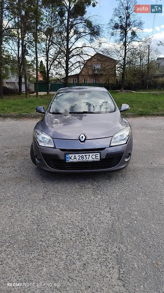 Renault Megane 2011 photo 3
