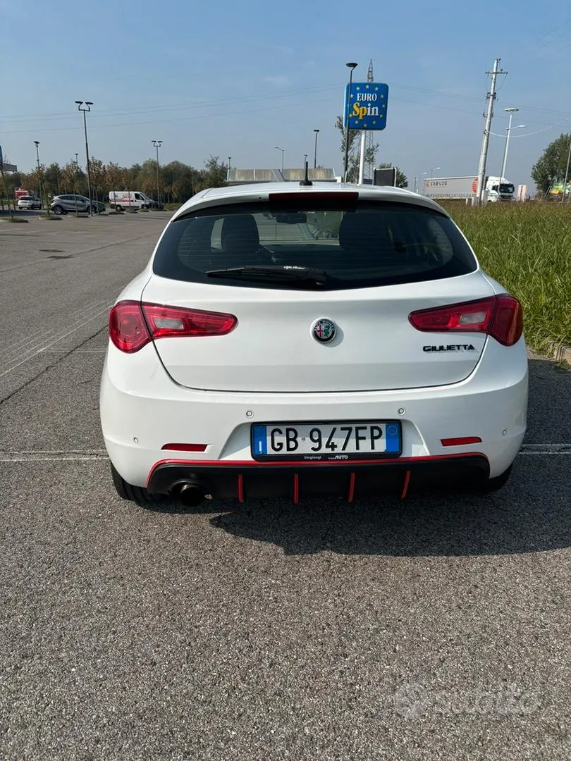Alfa Romeo Giulietta 2020 photo 3