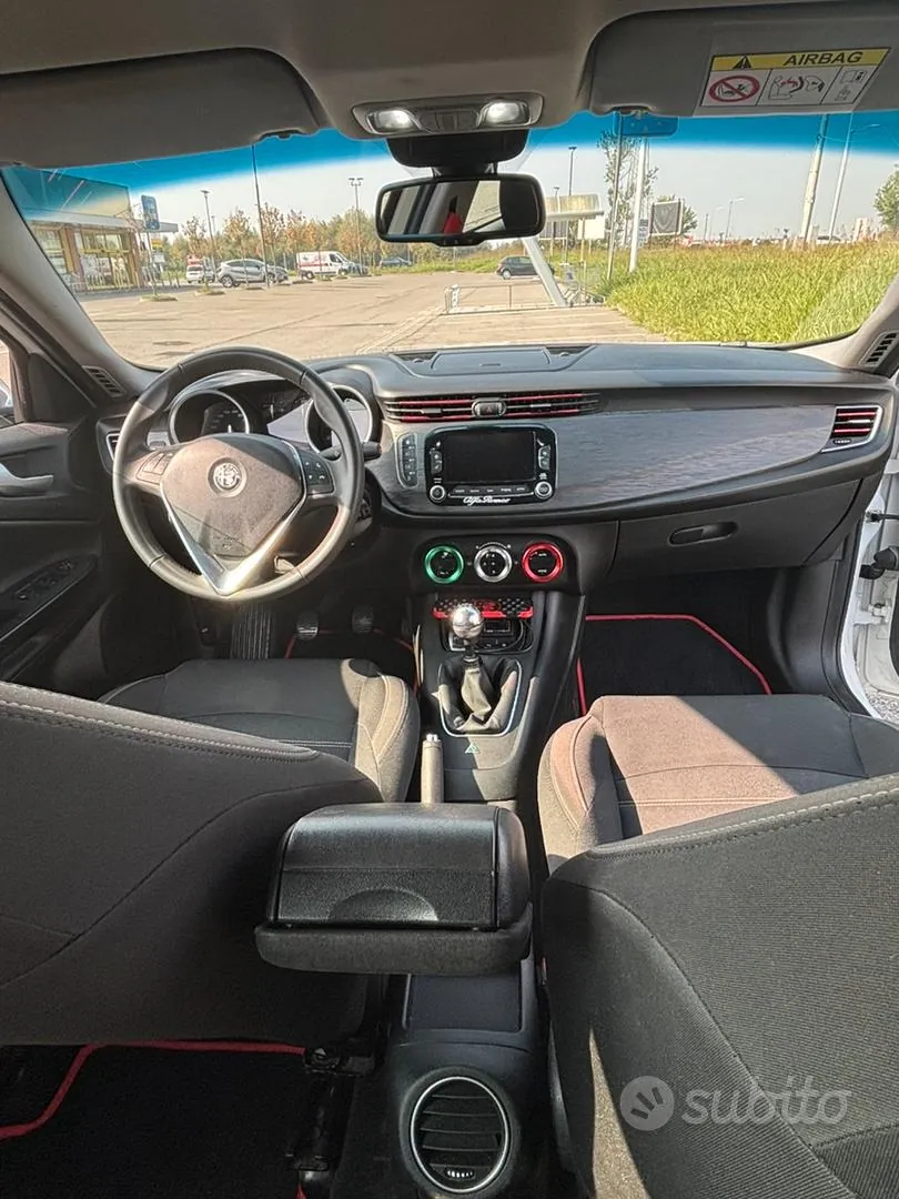 Alfa Romeo Giulietta 2020 photo 5