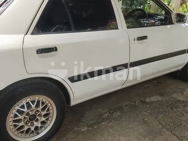 Mazda 3 1993 photo 4