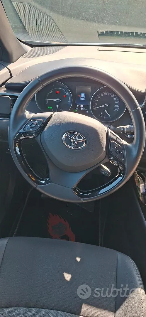 Toyota C-Hr 2022 photo 3