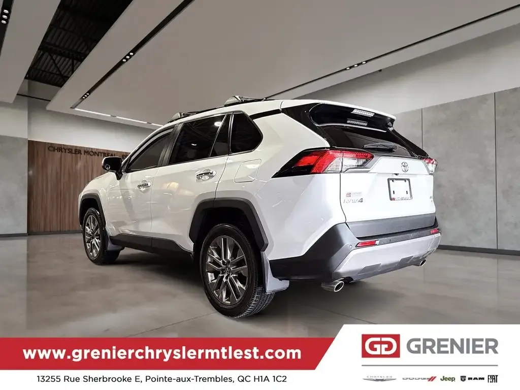 Toyota Rav4 2023 photo 3