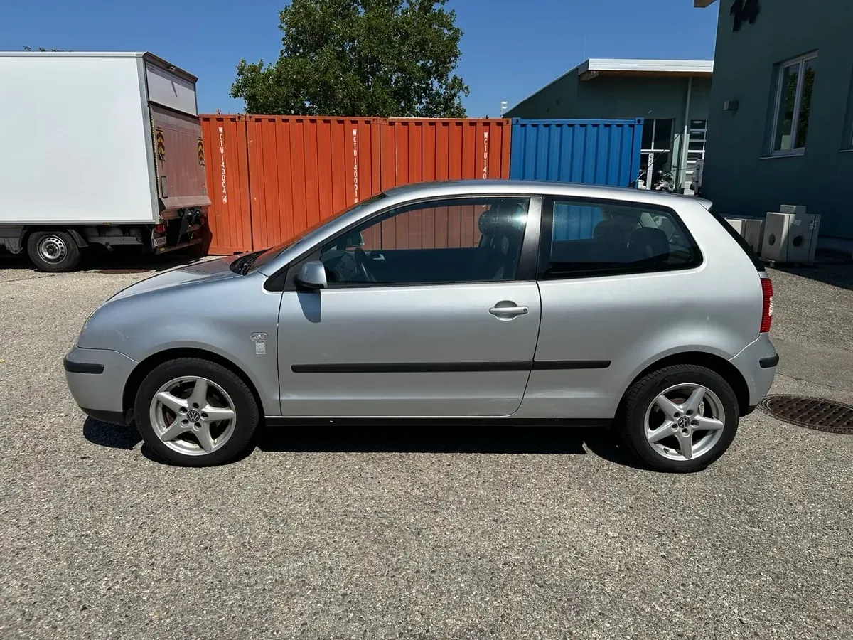 Volkswagen Polo 2004 photo 2