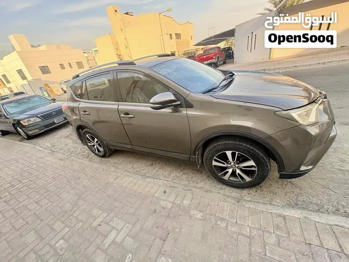 Toyota Rav 4 2018 photo 3