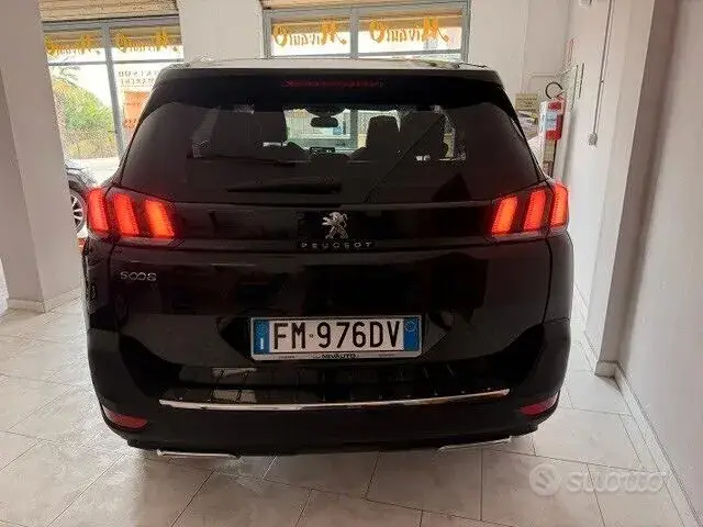 Peugeot 5008 2017 photo 4