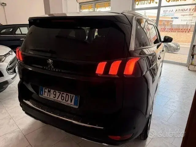 Peugeot 5008 2017 photo 5