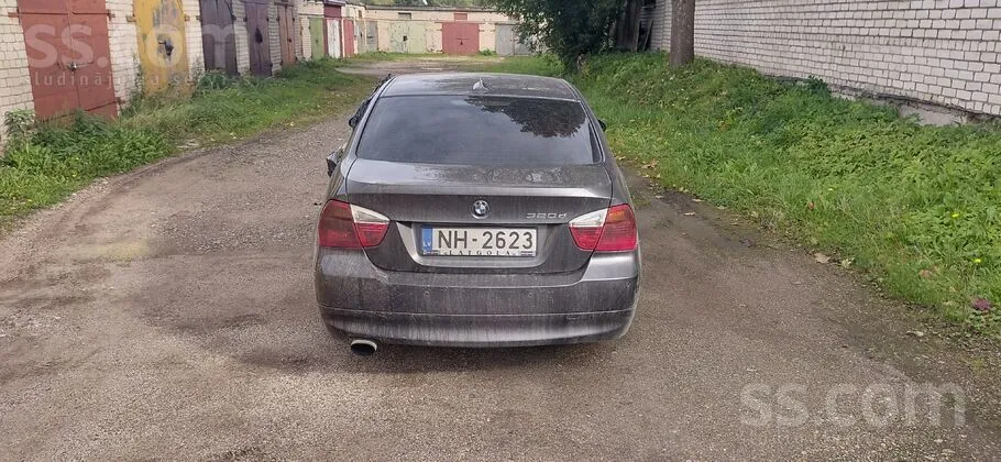 BMW 320 2007 photo 2