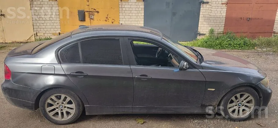 BMW 320 2007 photo 3