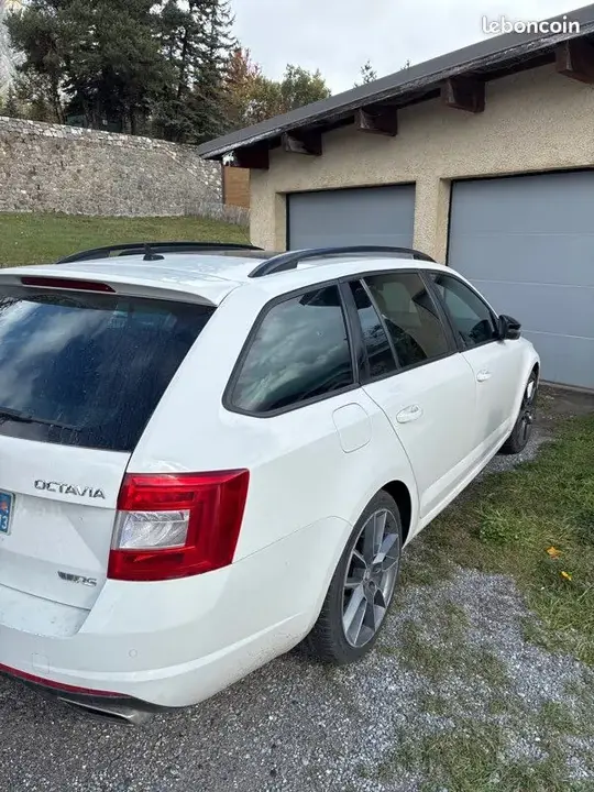 Skoda Octavia 2015 photo 2
