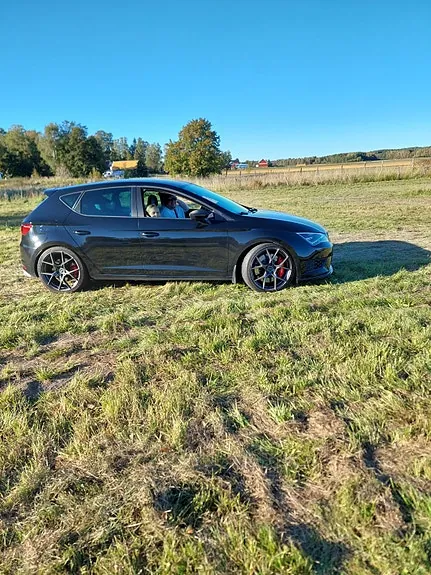 Seat Leon 2015 photo 2