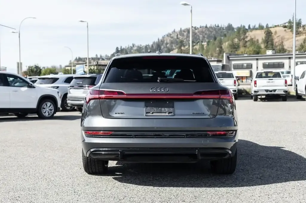 Audi E-Tron 2022 photo 5
