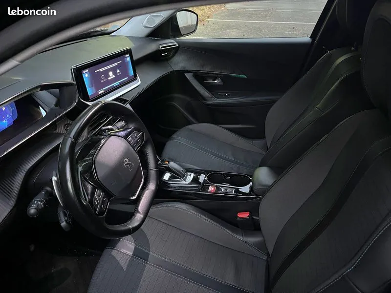 Peugeot 2008 2021 photo 4