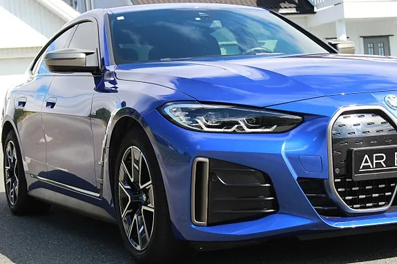 BMW I4 2024 photo 5