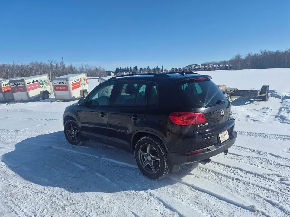 Volkswagen Tiguan 2012 photo 2