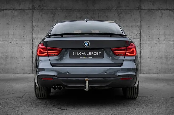 BMW 330I 2018 photo 3