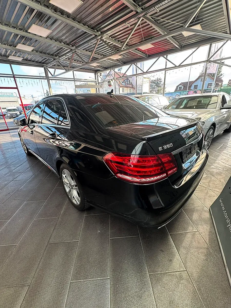 Mercedes-Benz E-Class 2015 photo 2