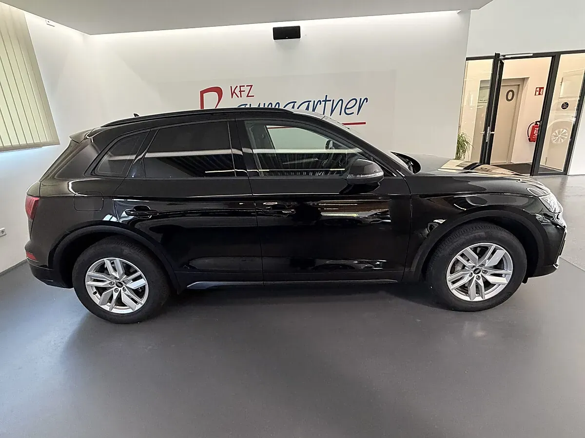 Audi Q5 2022 photo 3