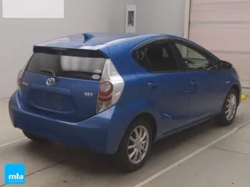 Toyota Aqua 2014 photo 3
