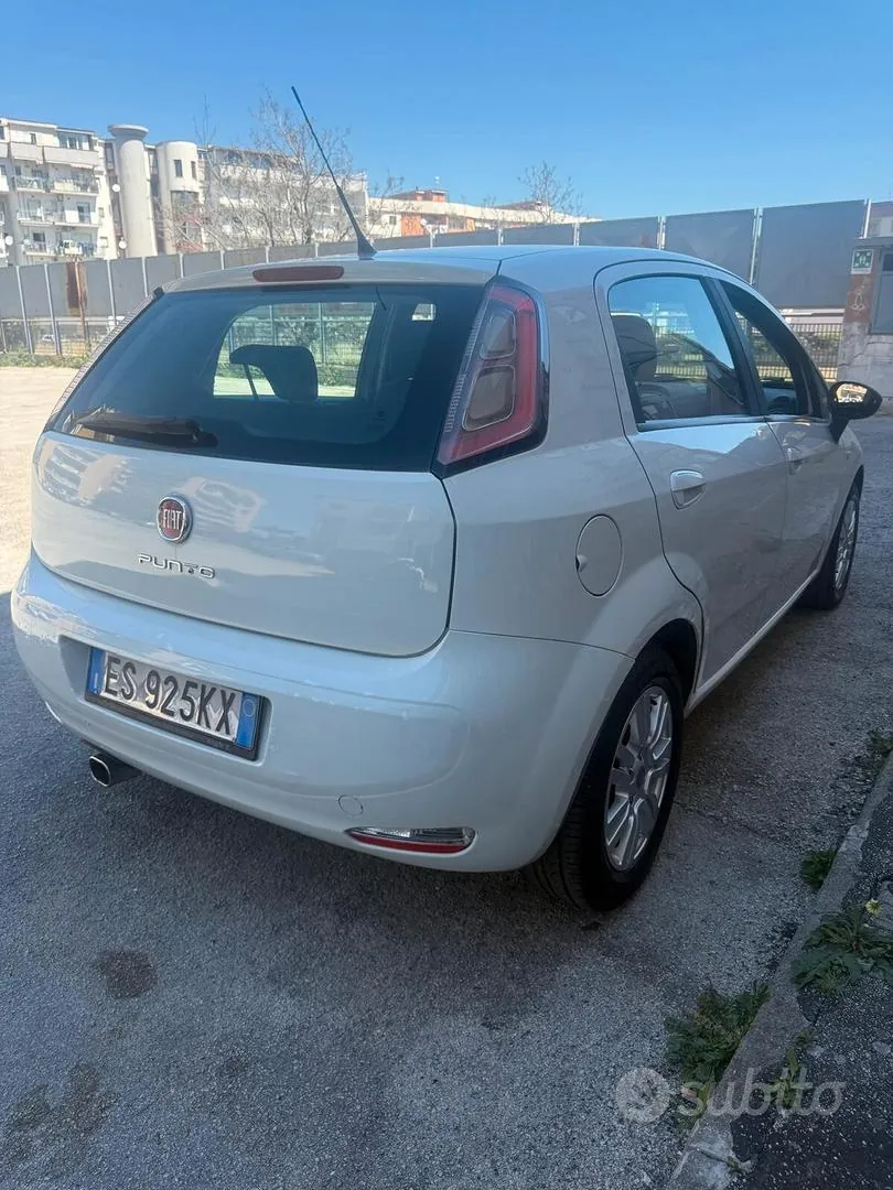 Fiat Punto 2013 photo 3