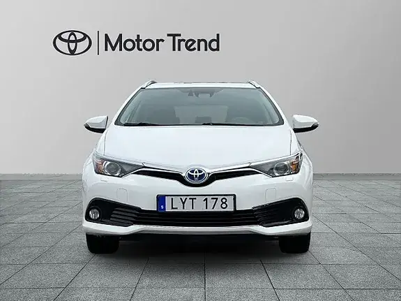 Toyota Auris 2015 photo 5