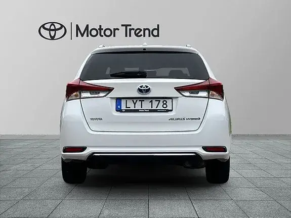 Toyota Auris 2015 photo 4