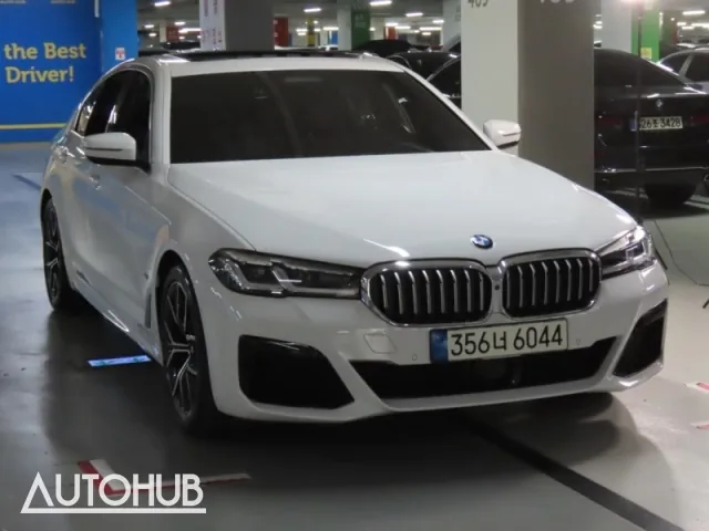 BMW 5 Series 2021 photo 2