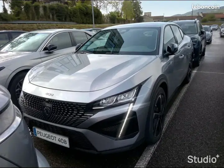 Peugeot 408