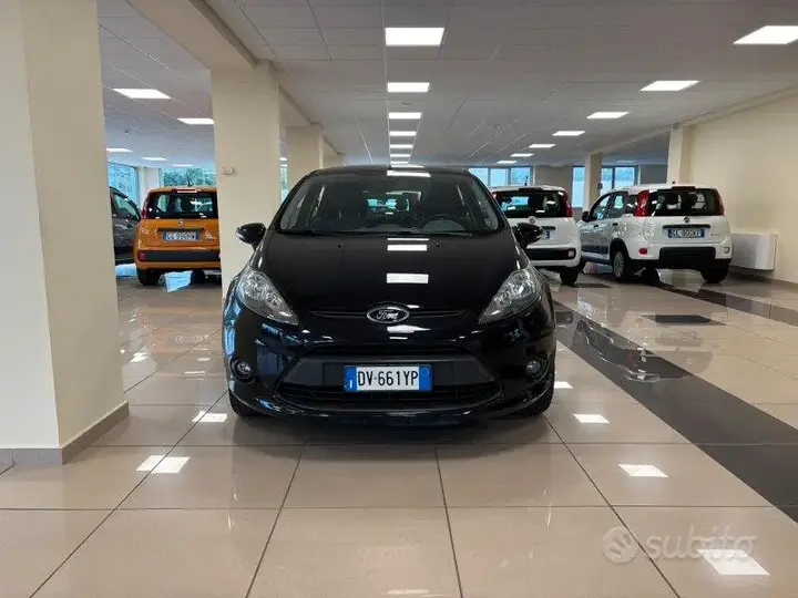 Ford Fiesta 2009 photo 2