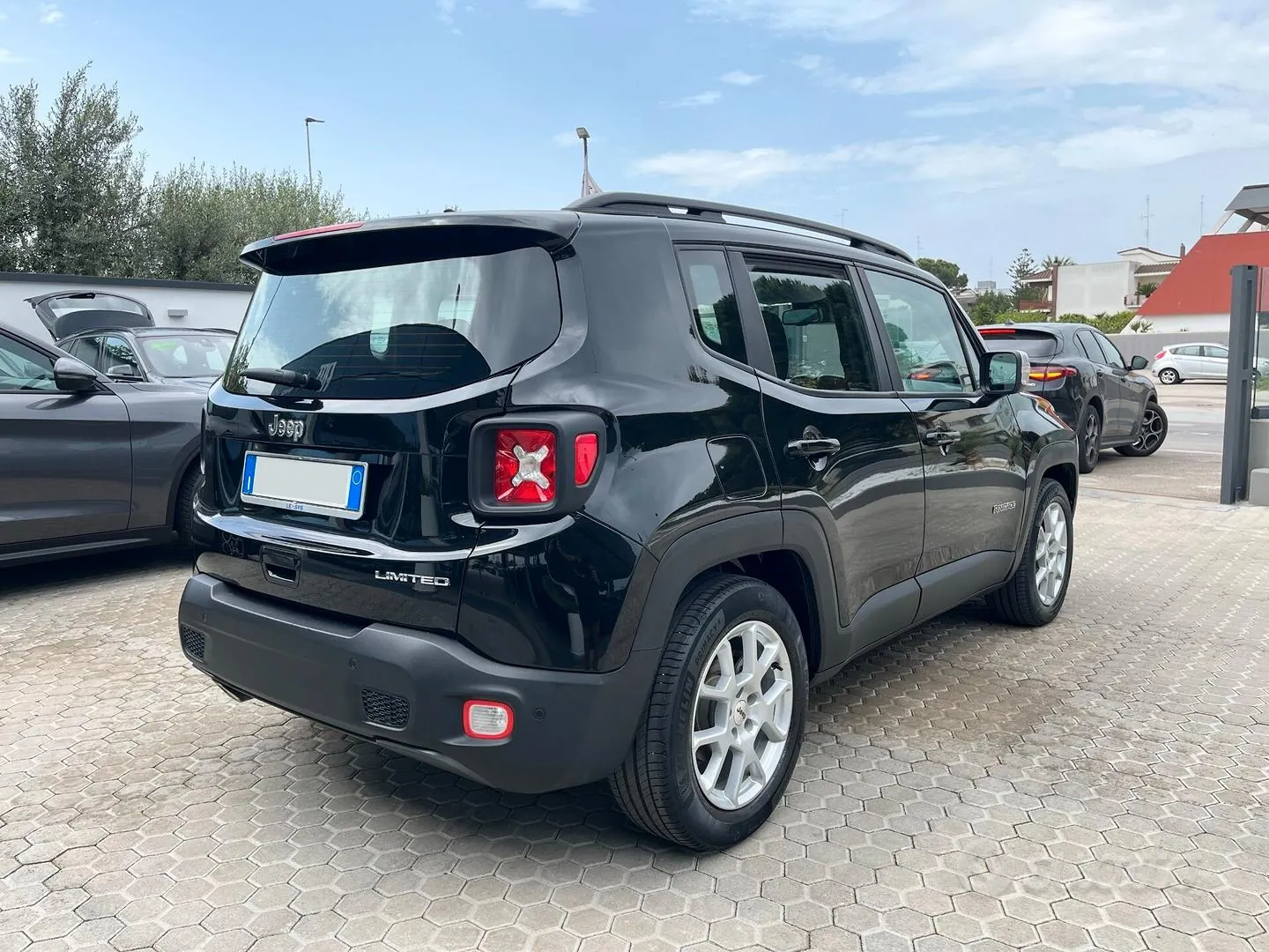 Jeep Renegade 2023 photo 4