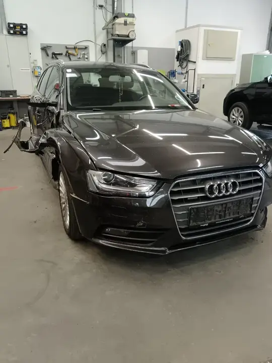 Audi A4 2014 photo 2