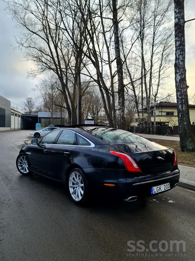 Jaguar Xj 2011 photo 5