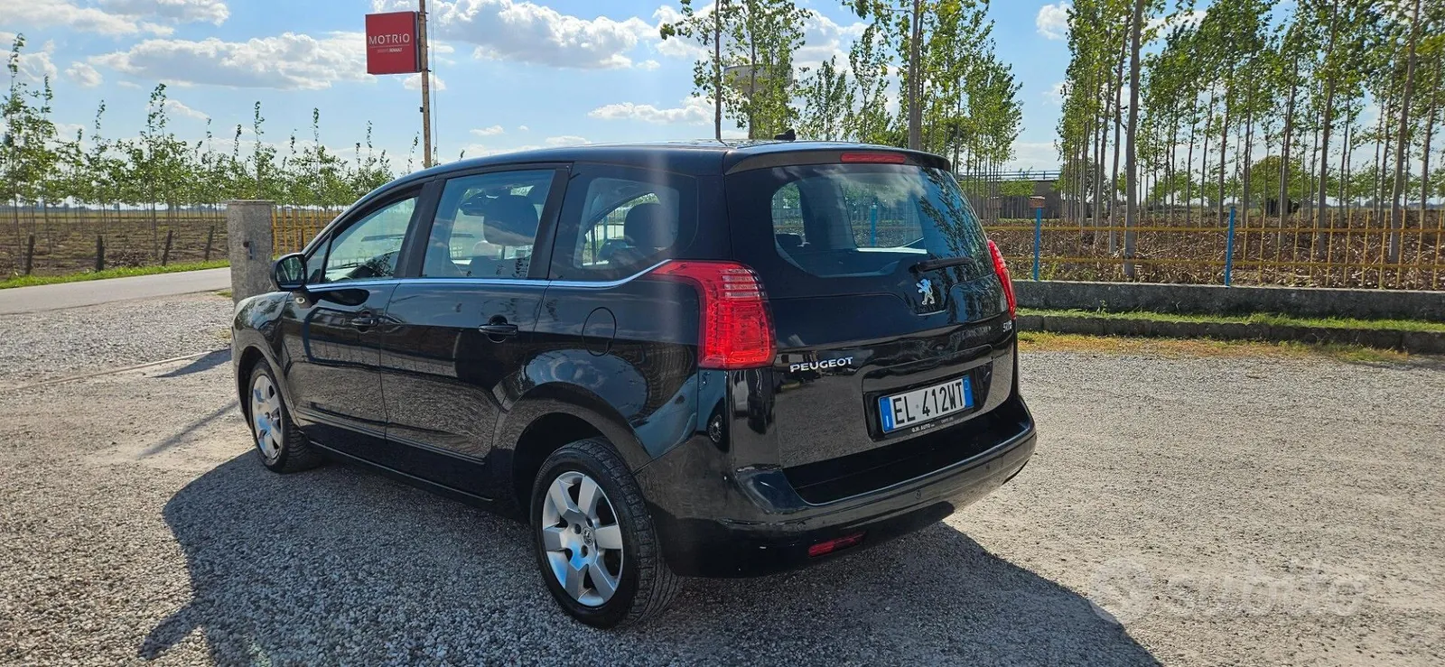 Peugeot 5008 2012 photo 4