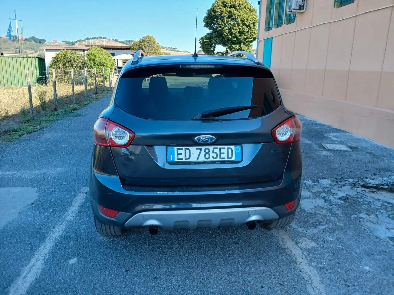 Ford Kuga 2010 photo 4