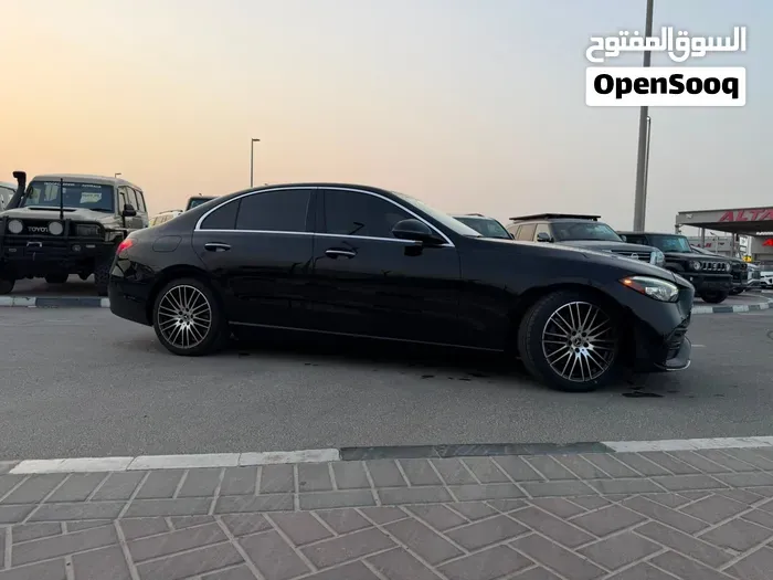 Mercedes-Benz C300 2023 photo 3