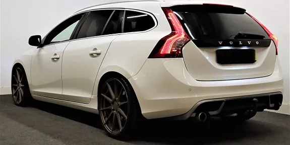 Volvo V60 2012 photo 3