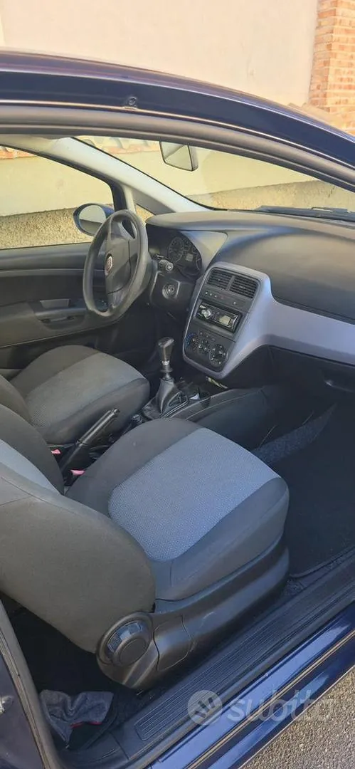 Fiat Punto 2023 photo 3