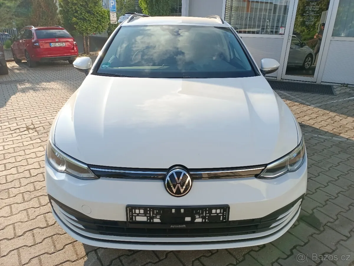 Volkswagen Golf 2022 photo 2