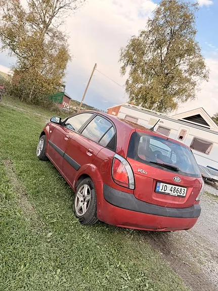 Kia Rio 2006 photo 4