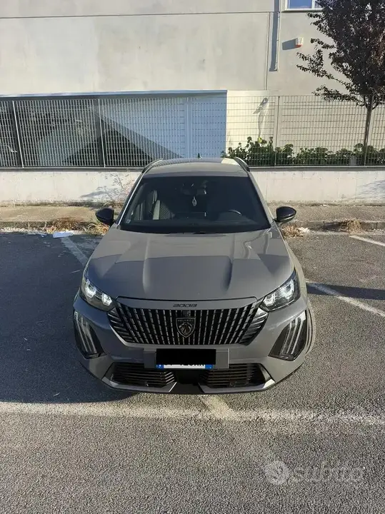 Peugeot 2008 2024 photo 2