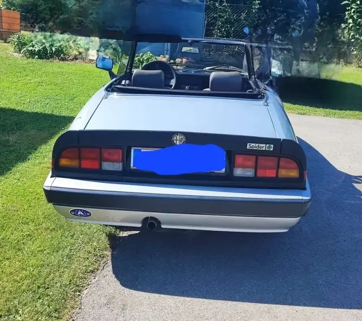 Alfa Romeo Spider 1987 photo 2