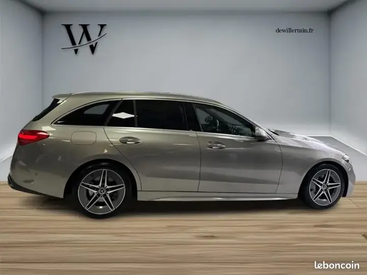 Mercedes-Benz C-Class 2025 photo 5